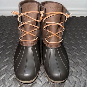 Sperry Duck Boots with side zipper Sz 9.5W